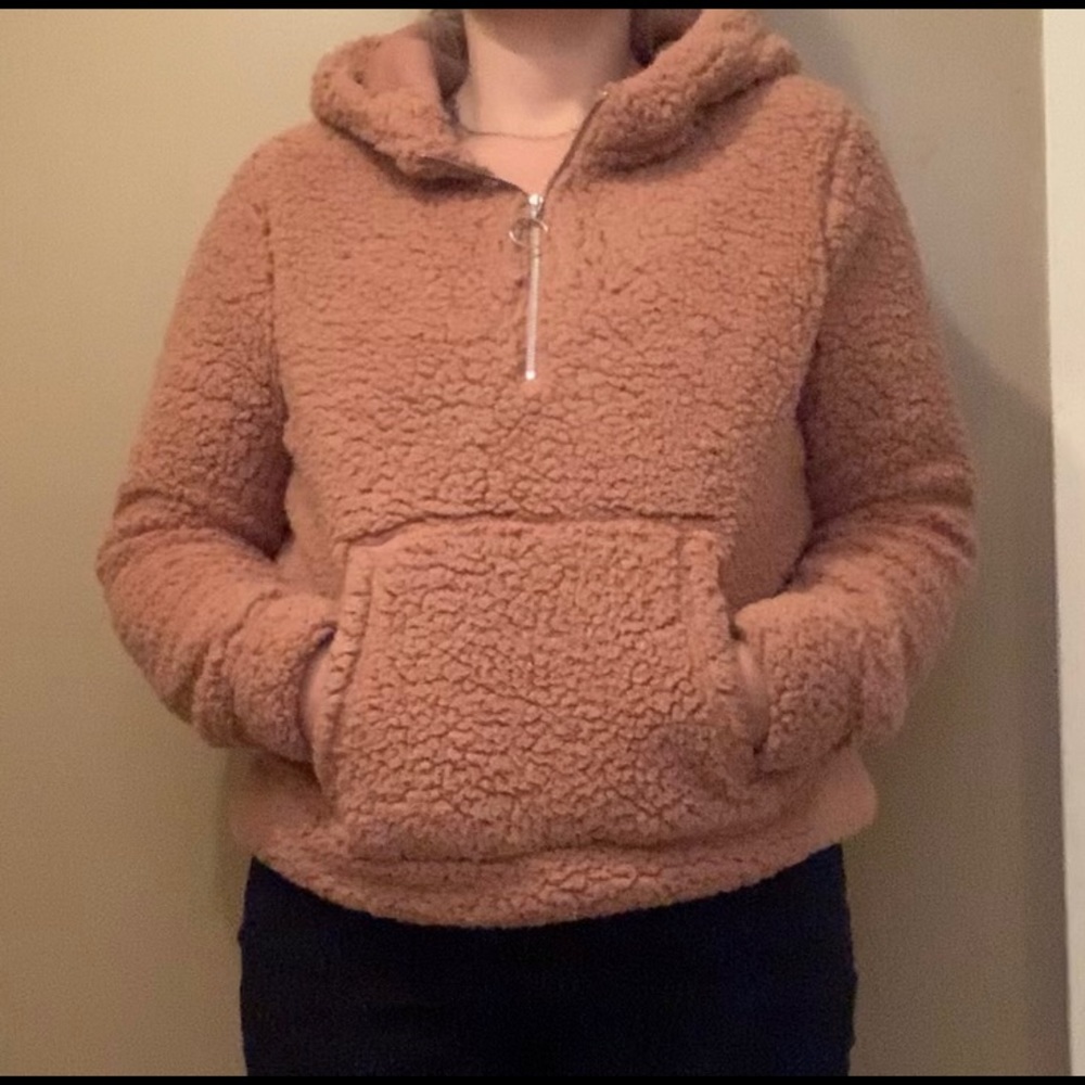 Super soft wool hoodie-with cute zipper & pocket!